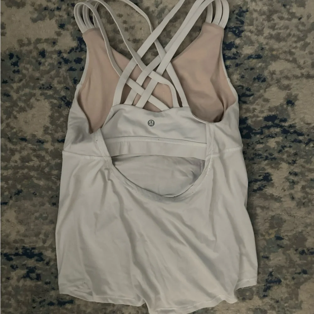Lululemon Energy Tank Size 8 - Picture 5 of 5